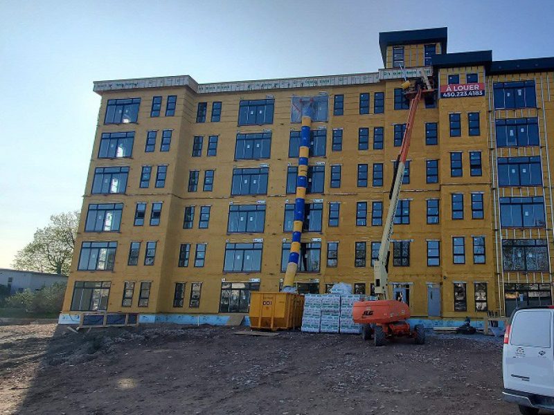 Travaux dans un édifice à logements et condo