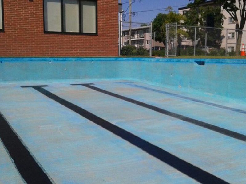 Peinture de piscine en Montérégie